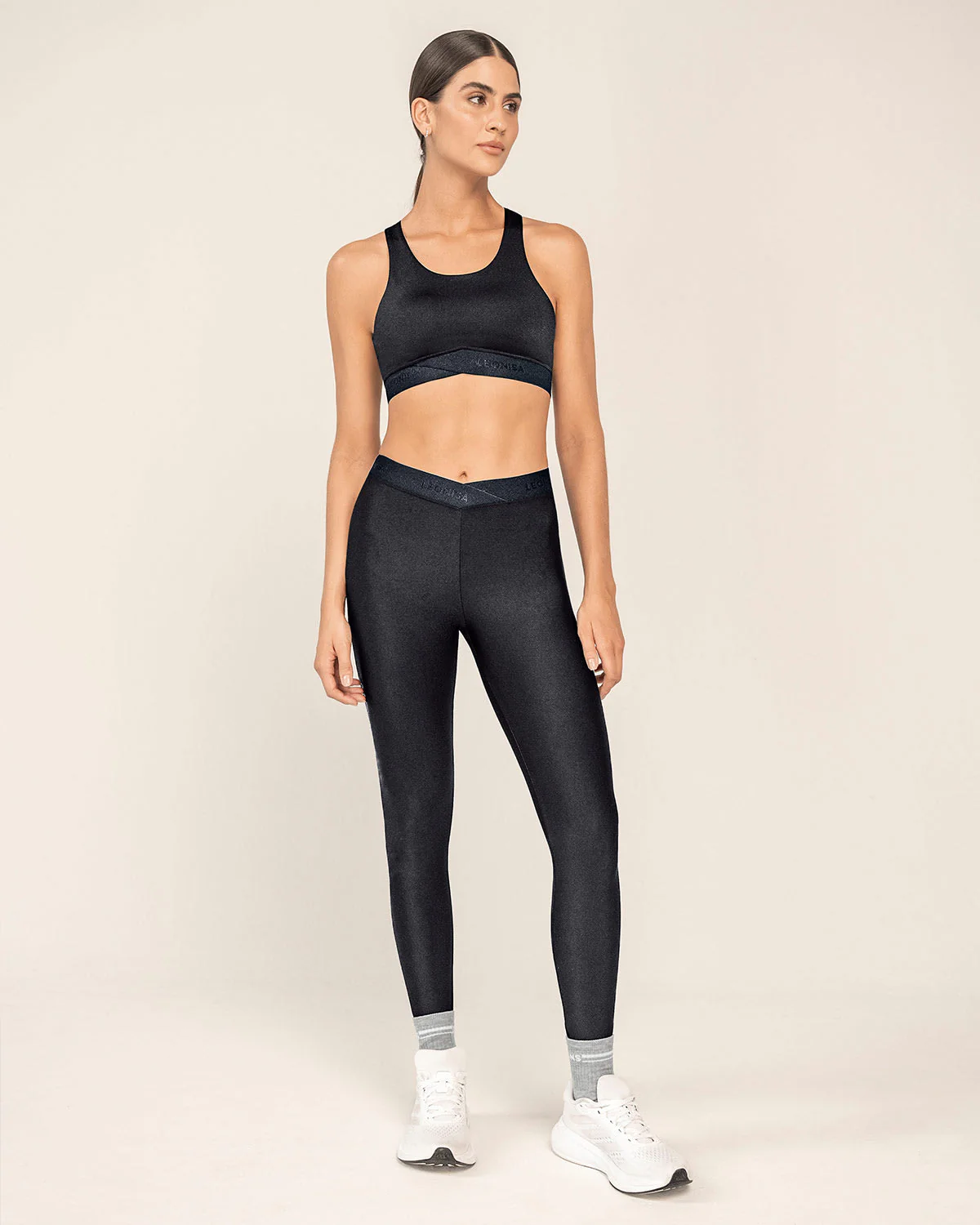 Active Legging with V Cut Waistband - Image 3
