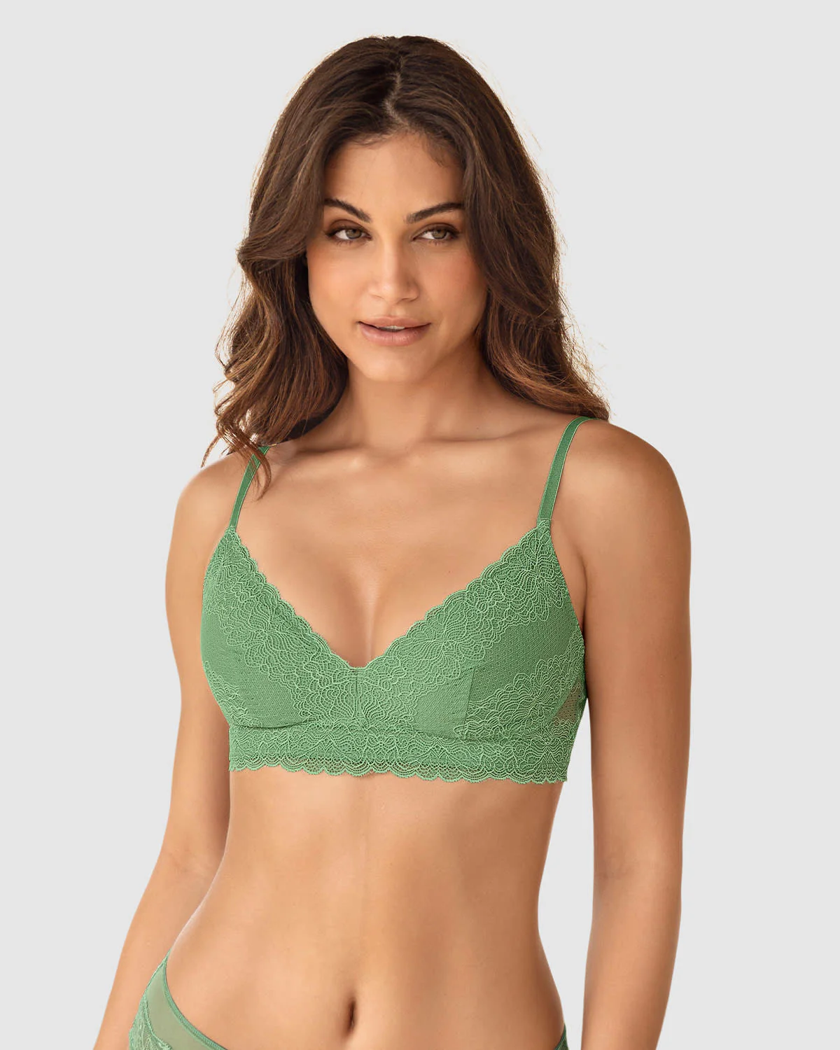 Classic Supportive Wireless Lace Bralette with Pocketed Cups - Image 20