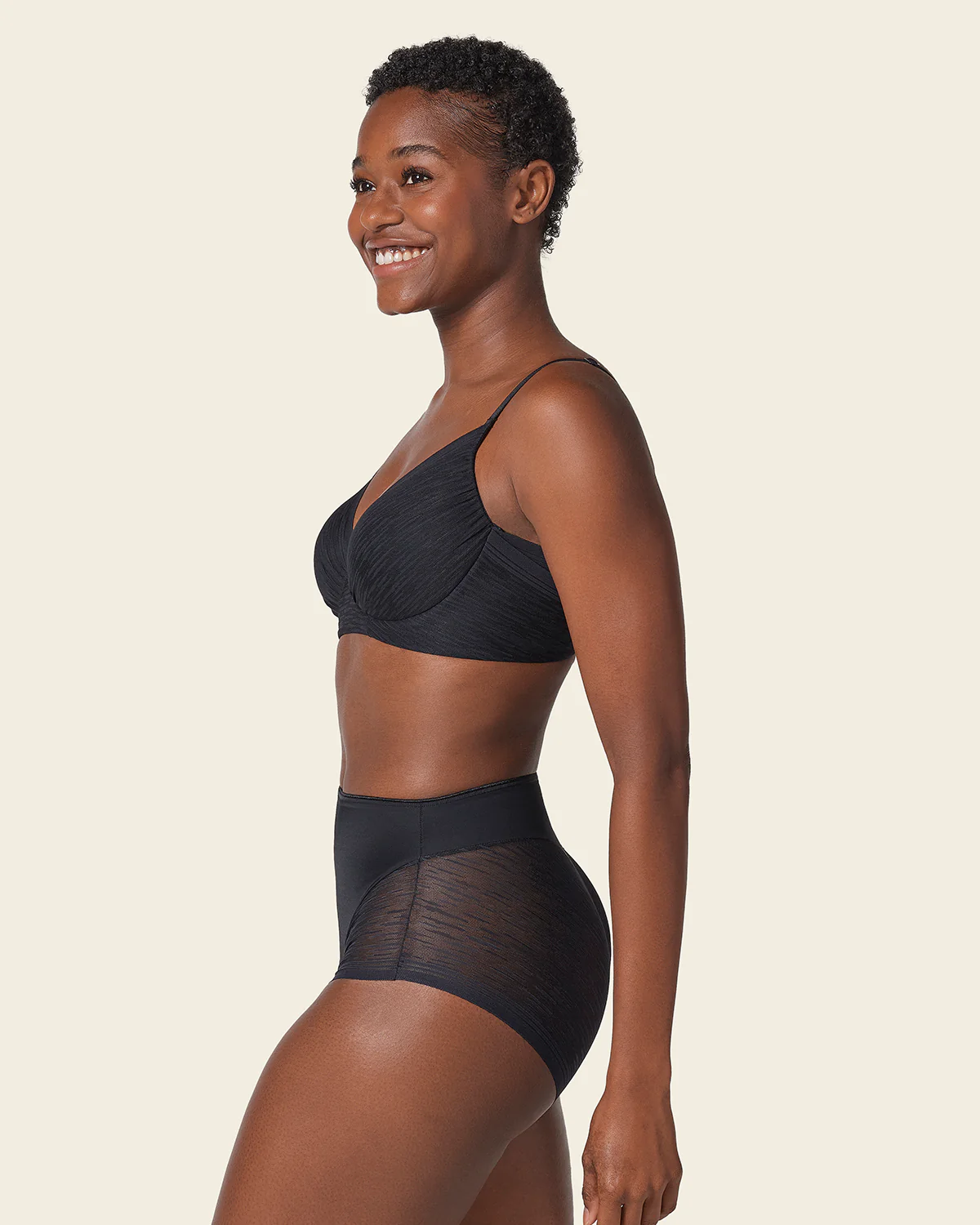 Complete Coverage Smoothing Bra - Image 16