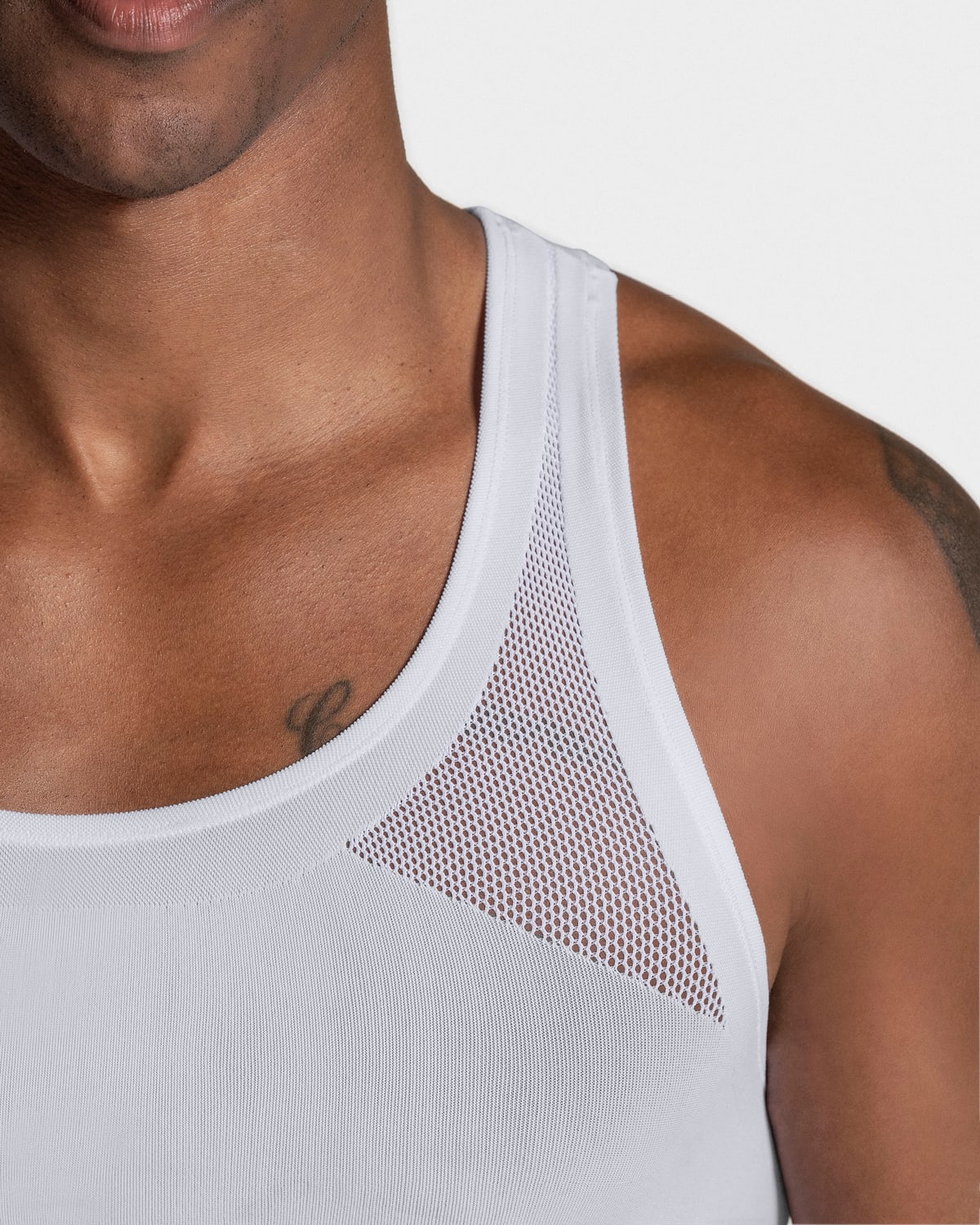 Crew neck seamless compression tank - Image 7