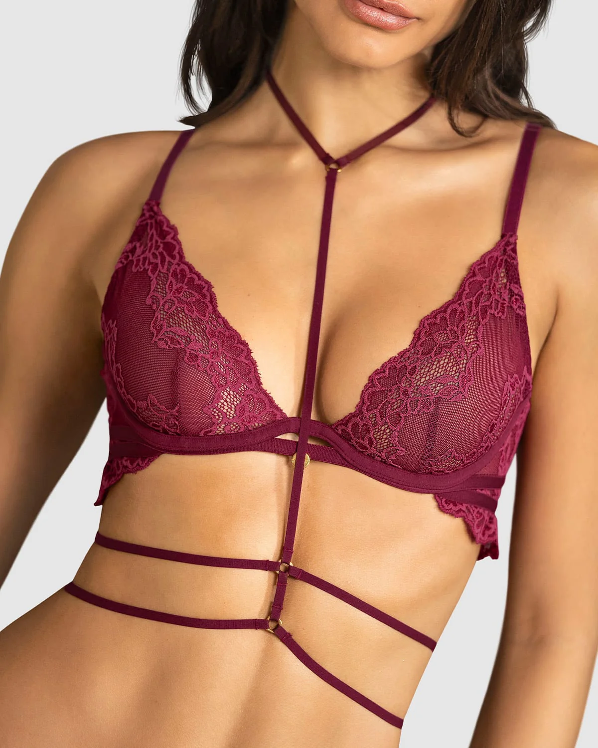 Strappy Harness (Accessory, sold separately)